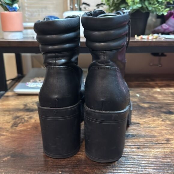 Forever 21 black moto zip booties size 10 - Picture 2 of 11